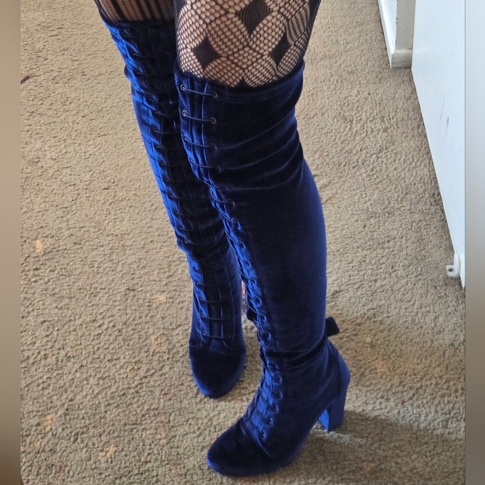 Elegant Blue Velvet Over-the-Knee Boots